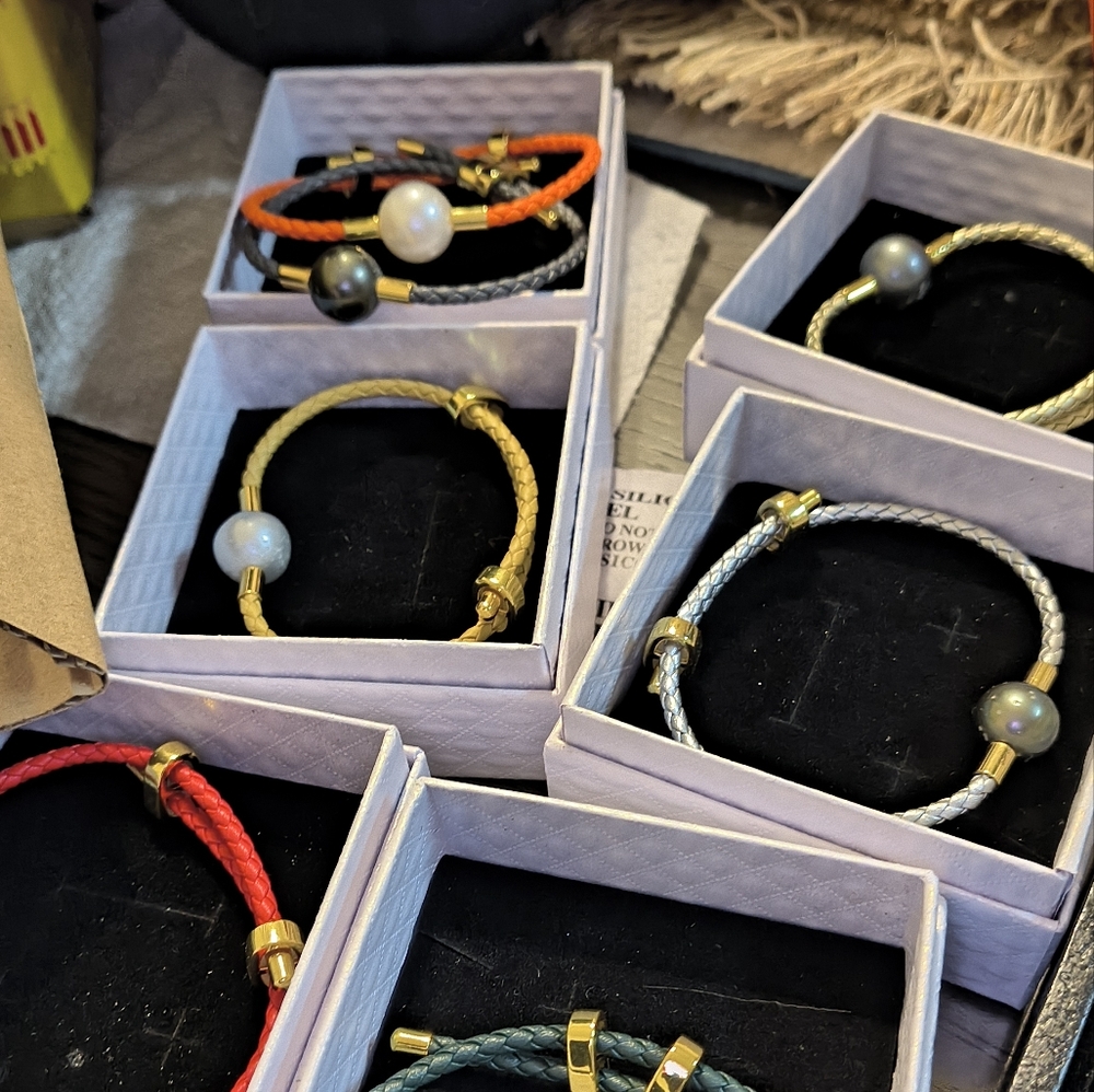 Leather bracelet